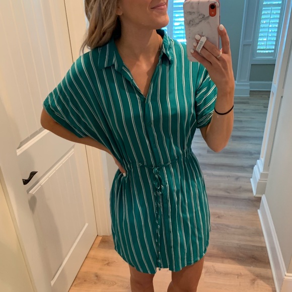 Forever 21 Dresses & Skirts - Collared tee shirt dress Forever 21 Dresses & Skirts - Collared tee shirt dress